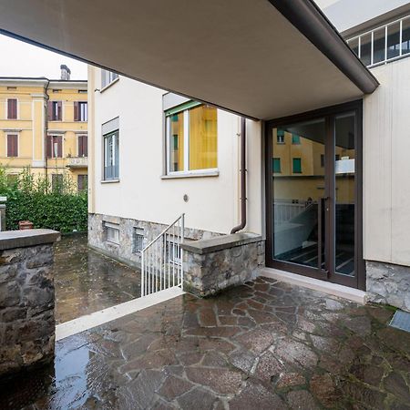 Parma Centro-Stazione Express Apartment Exterior foto