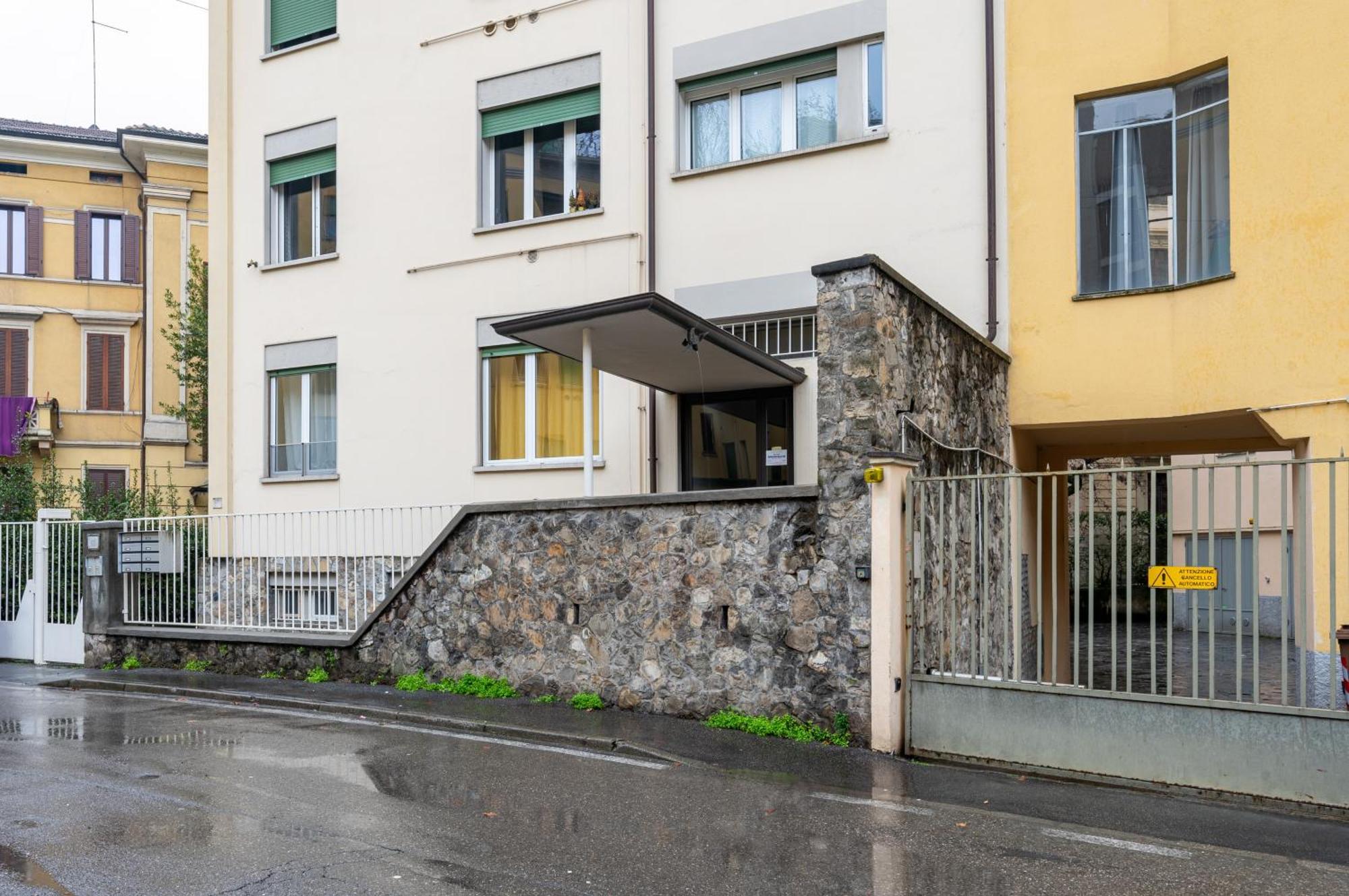 Parma Centro-Stazione Express Apartment Exterior foto